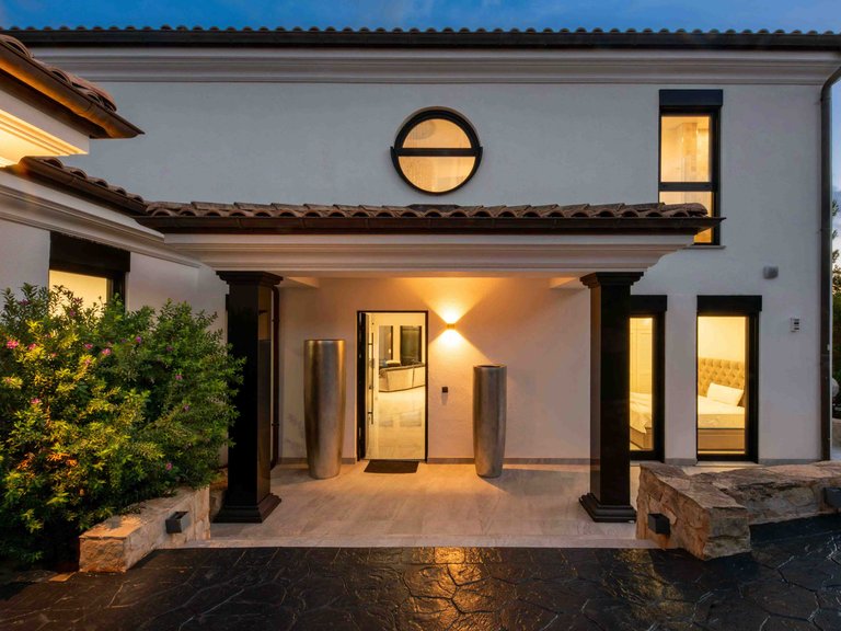 Villa for Sale in Santa Ponsa, Balearic Islands 32