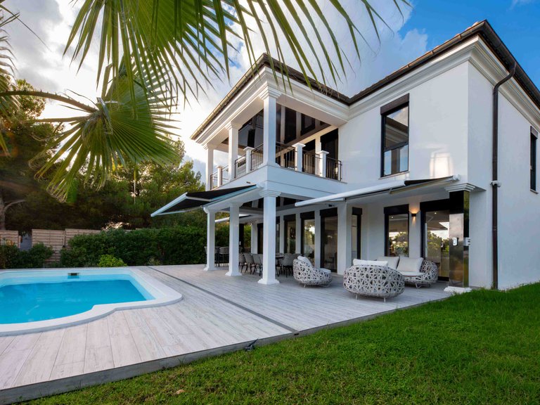 Villa for Sale in Santa Ponsa, Balearic Islands 3