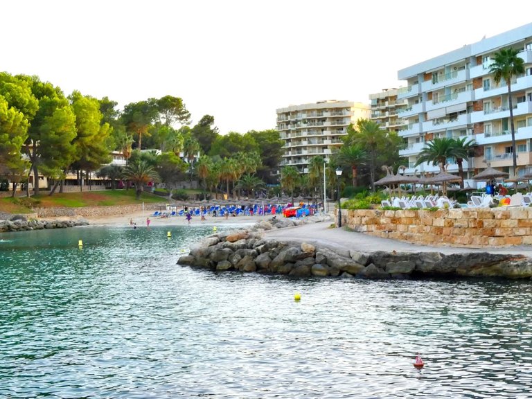 Apartment for Rent in Cala Vinyas, Balearic Islands 2
