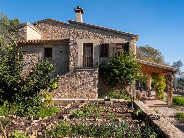Country House for Sale in Pollensa, Balearic Islands 23