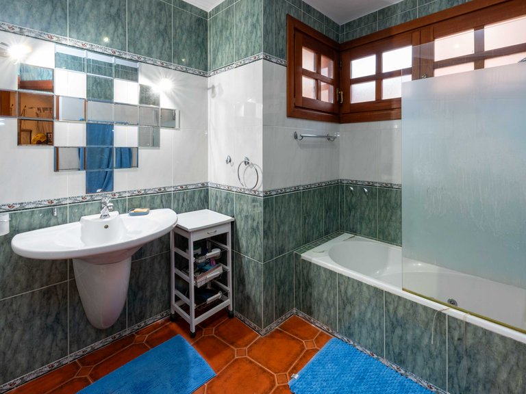 Villa for Sale in Nova Santa Ponsa, Balearic Islands 16