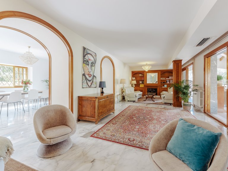 Villa for Rent in Establiments, Balearic Islands 12