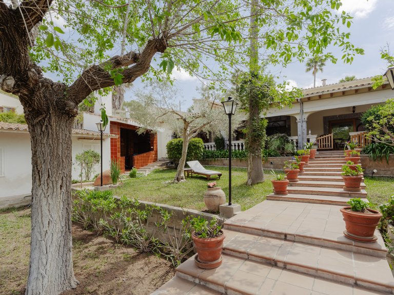 Villa for Rent in Establiments, Balearic Islands 4