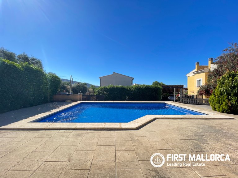 Villa for Sale in Calvià Village, Balearic Islands 2