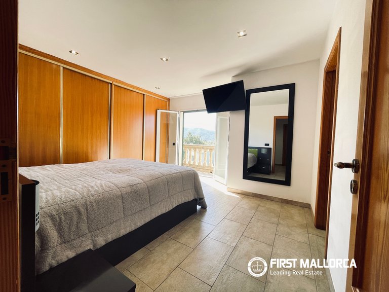 Villa for Sale in Calvià Village, Balearic Islands 27