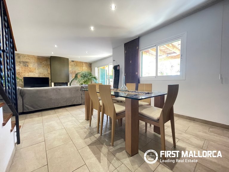 Villa for Sale in Calvià Village, Balearic Islands 10