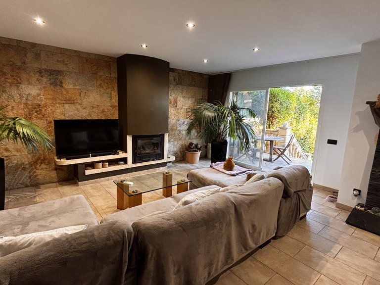 Villa for Sale in Calvià Village, Balearic Islands 3