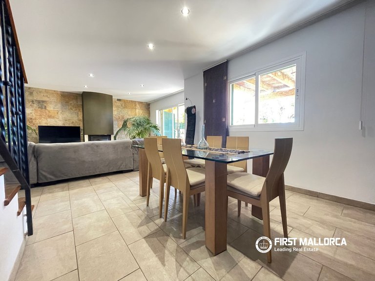 Villa for Sale in Calvià Village, Balearic Islands 10