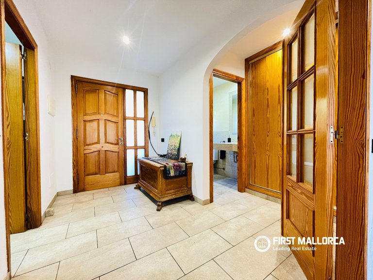 Villa for Sale in Calvià Village, Balearic Islands 3