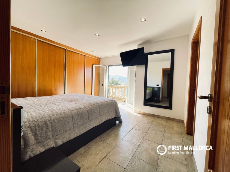 Villa for Sale in Calvià Village, Balearic Islands 28
