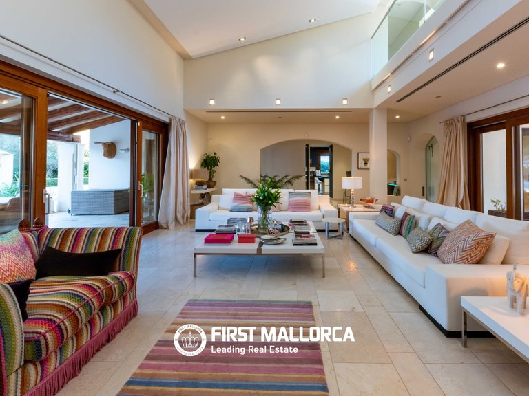 Villa for Sale in Santa Ponsa, Balearic Islands 11