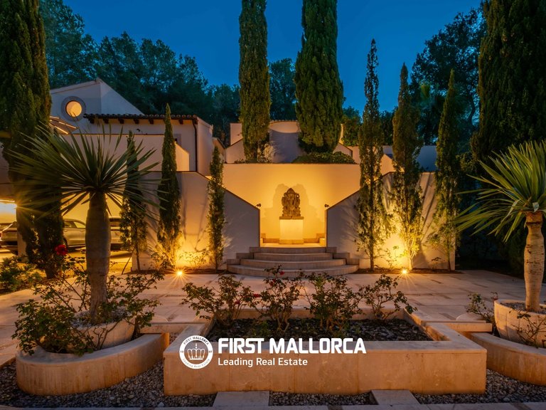 Villa for Sale in Santa Ponsa, Balearic Islands 2