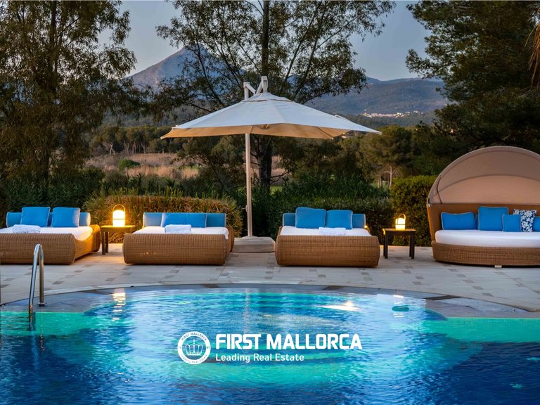 Villa for Sale in Santa Ponsa, Balearic Islands 32