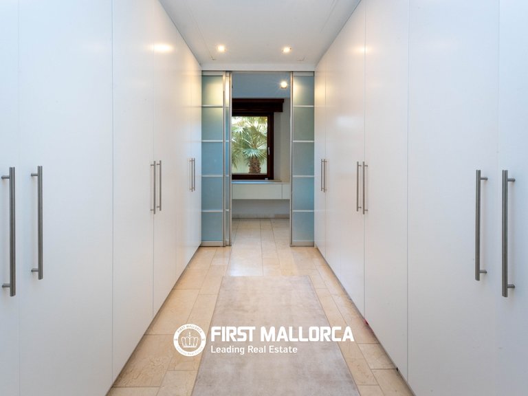 Villa for Sale in Santa Ponsa, Balearic Islands 26