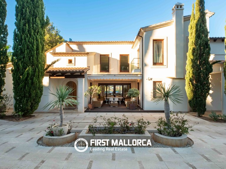 Villa for Sale in Santa Ponsa, Balearic Islands 36