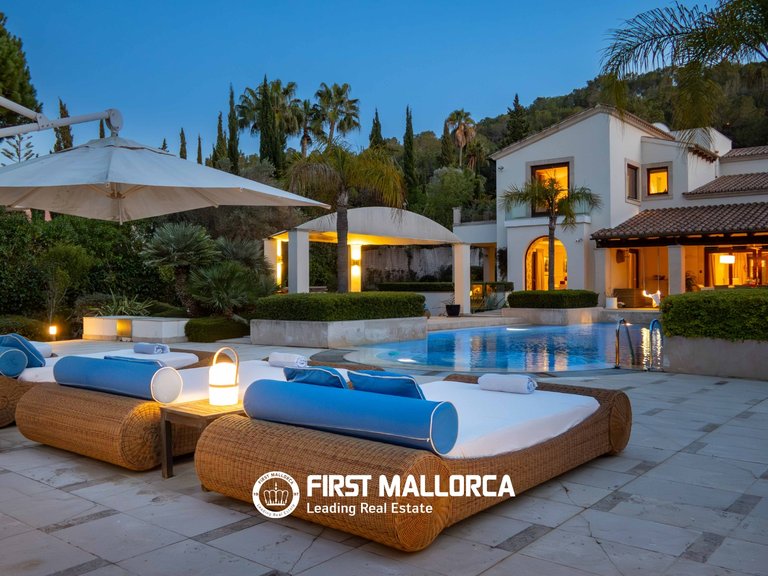 Villa for Sale in Santa Ponsa, Balearic Islands 4