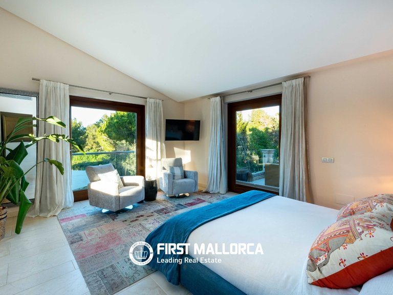 Villa for Sale in Santa Ponsa, Balearic Islands 16