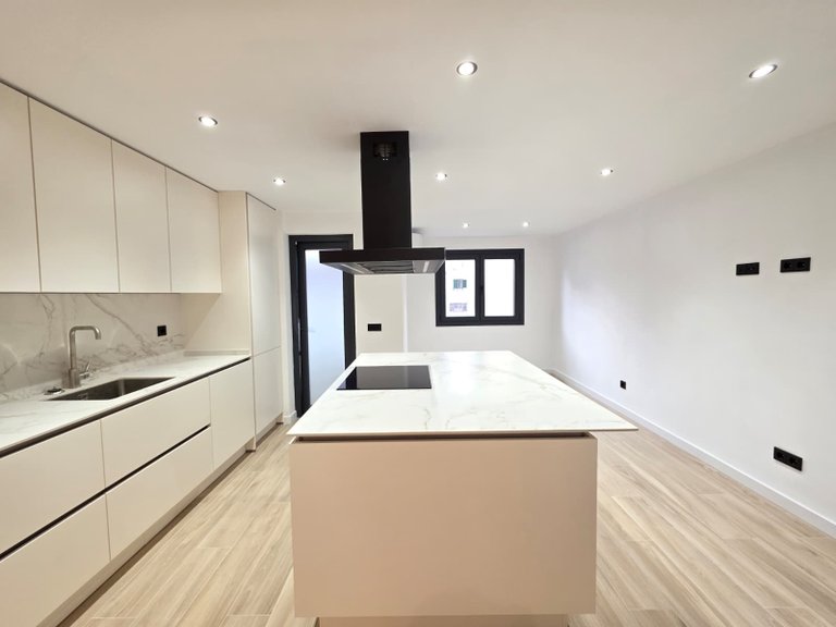 Apartment for Rent in Palma De Mallorca, Balearic Islands 1