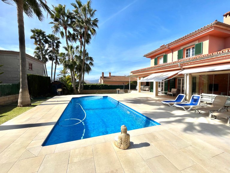 Villa for Sale in Marratxí, Balearic Islands 1