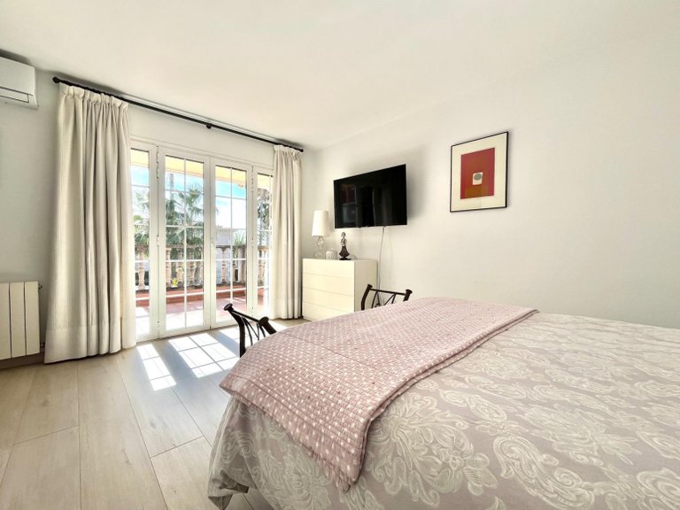 Villa for Sale in Marratxí, Balearic Islands 14