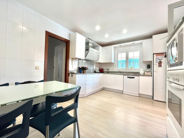 Villa for Sale in Marratxí, Balearic Islands 10