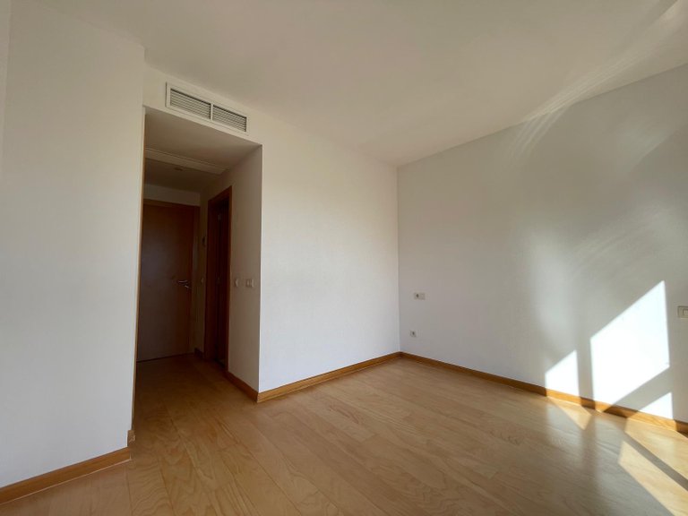 Apartment for Rent in Son Rapinya, Balearic Islands 6