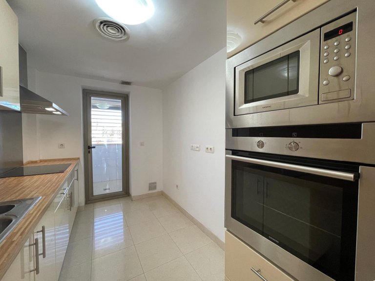 Apartment for Rent in Son Rapinya, Balearic Islands 10