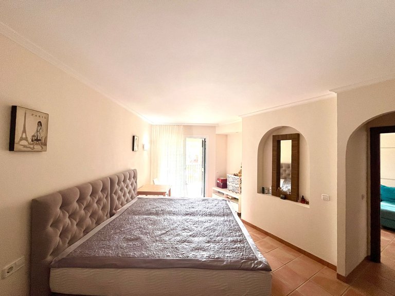 Apartment for Rent in Santa Ponsa, Balearic Islands 4