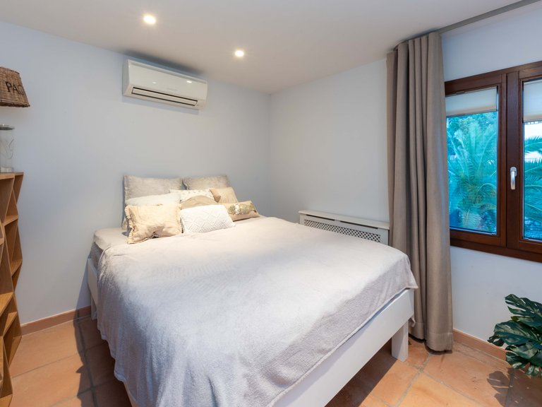 Villa for Sale in Santa Ponsa, Balearic Islands 11