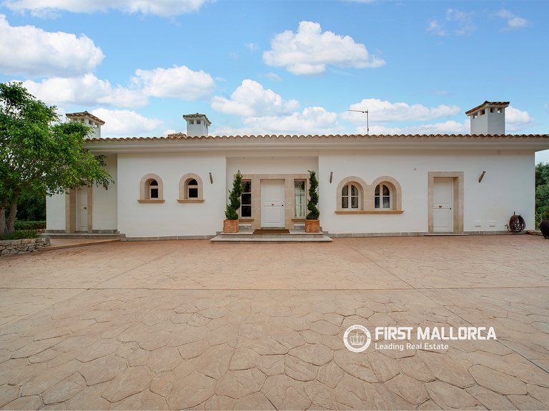 Villa for Sale in Son Vida, Balearic Islands 28