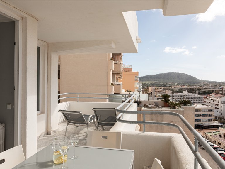 Apartment for Rent in Santa Ponsa, Balearic Islands 3