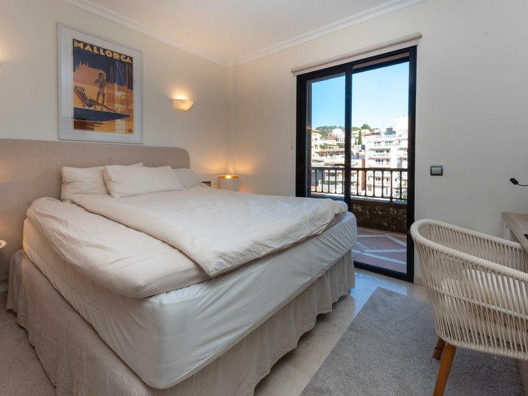 Penthouse for Sale in Bonanova & Son Armadans, Balearic Islands 19