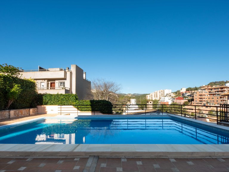 Penthouse for Sale in Bonanova & Son Armadans, Balearic Islands 2