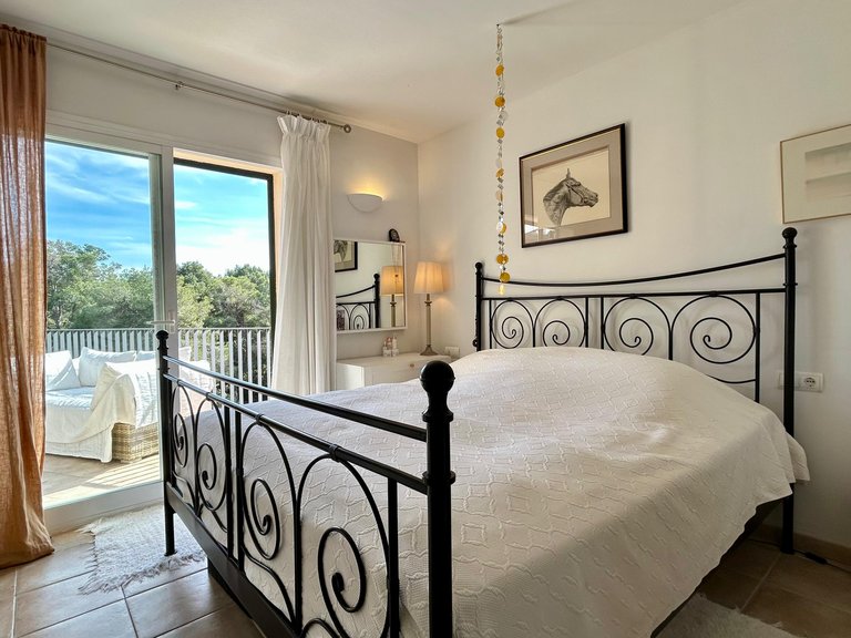 Apartment for Rent in Cala Vinyas, Balearic Islands 9