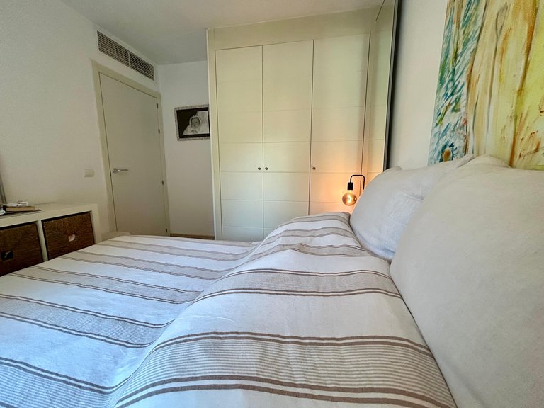 Apartment for Rent in Cala Vinyas, Balearic Islands 7
