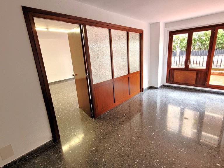 Commercial for Rent in Palma De Mallorca, Balearic Islands 4