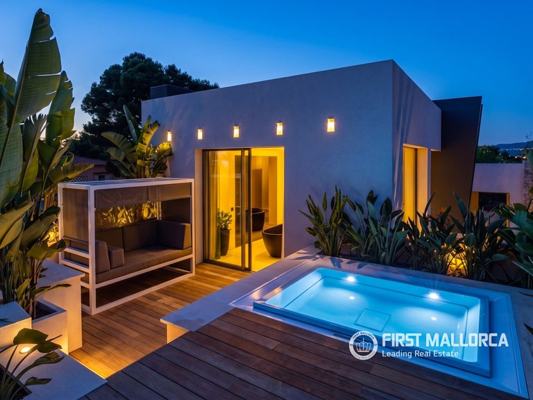 Villa for Sale in Nova Santa Ponsa, Balearic Islands 34