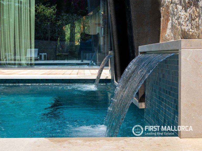 Villa for Sale in Nova Santa Ponsa, Balearic Islands 6