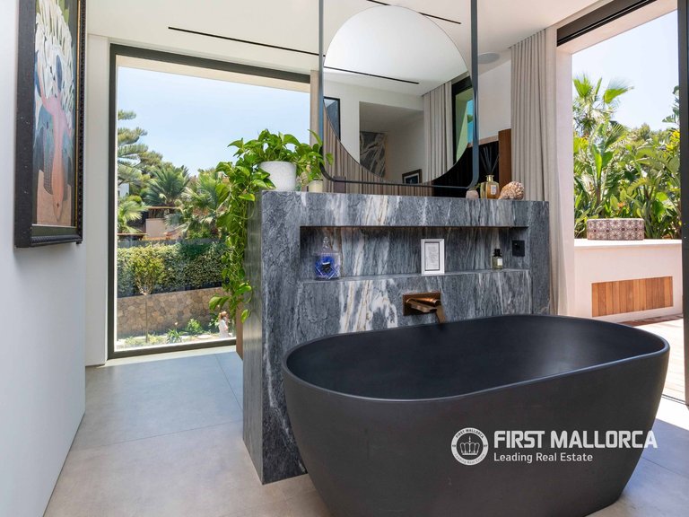 Villa for Sale in Nova Santa Ponsa, Balearic Islands 31