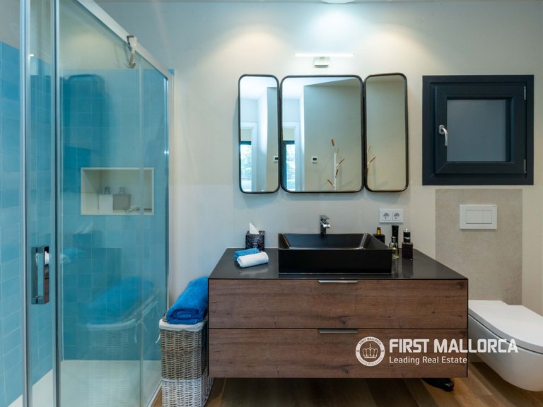 Town House for Sale in Palma De Mallorca, Balearic Islands 10