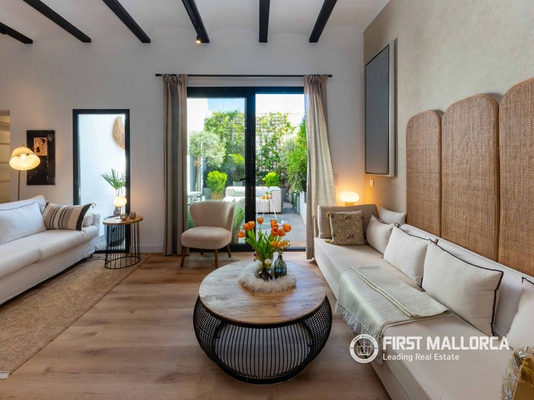 Town House for Sale in Palma De Mallorca, Balearic Islands 2