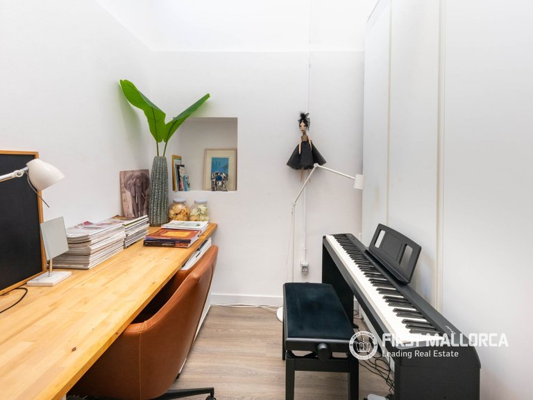 Town House for Sale in Palma De Mallorca, Balearic Islands 20