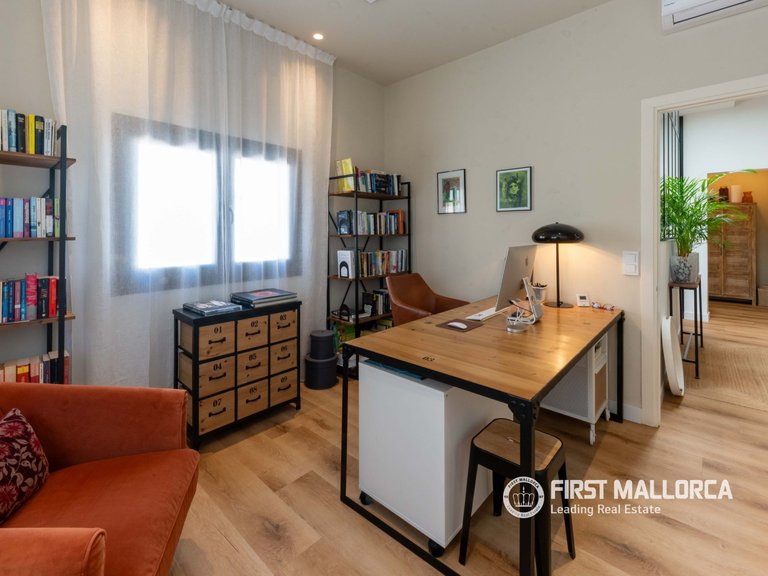Town House for Sale in Palma De Mallorca, Balearic Islands 14