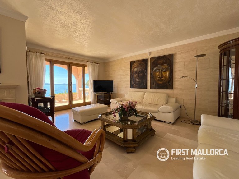 Villa for Sale in Alcanada, Balearic Islands 5