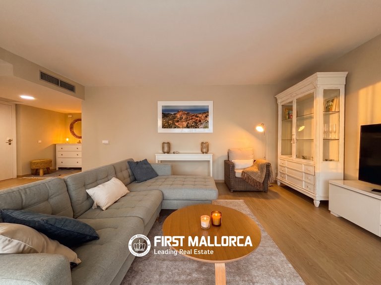 Apartment for Sale in Palma De Mallorca, Balearic Islands 2