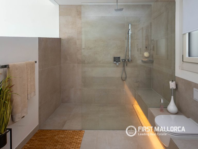 Villa for Sale in Nova Santa Ponsa, Balearic Islands 22