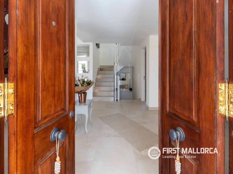 Villa for Sale in Nova Santa Ponsa, Balearic Islands 13