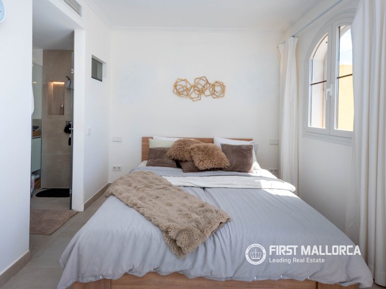 Villa for Sale in Nova Santa Ponsa, Balearic Islands 27