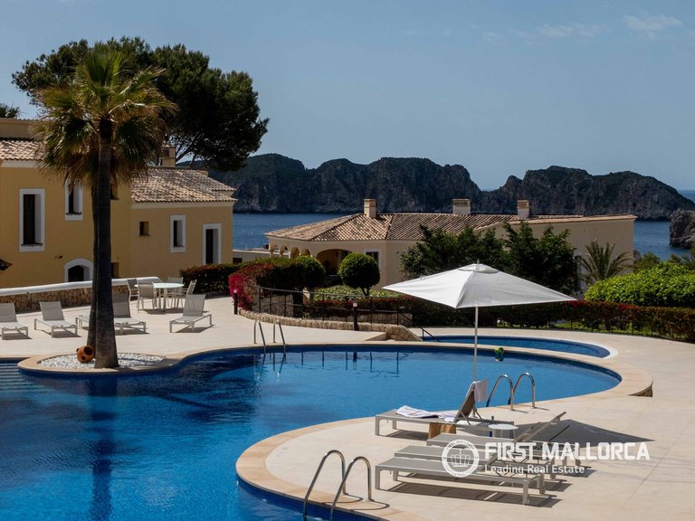 Villa for Sale in Nova Santa Ponsa, Balearic Islands 3