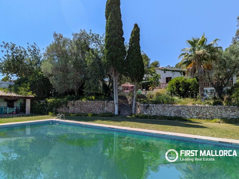 Villa for Sale in Establiments, Balearic Islands 1